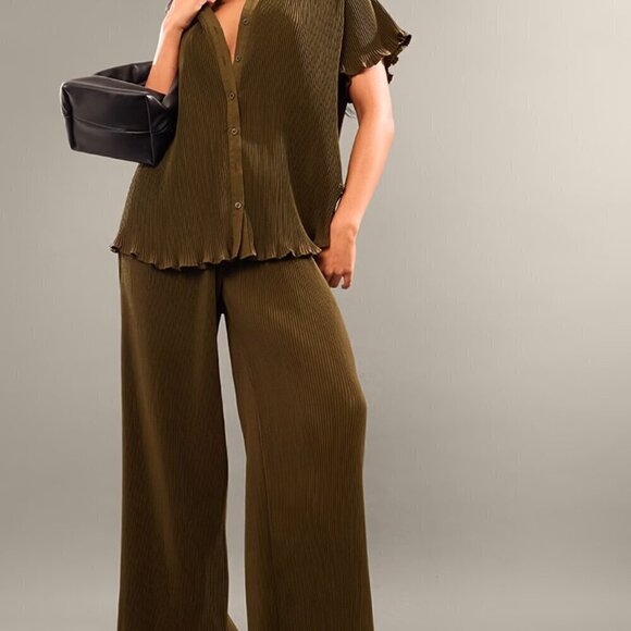 Pretty Little Thing Olive Chiffon Plisse Oversized Set *Excellent Condition* - Picture 4 of 8